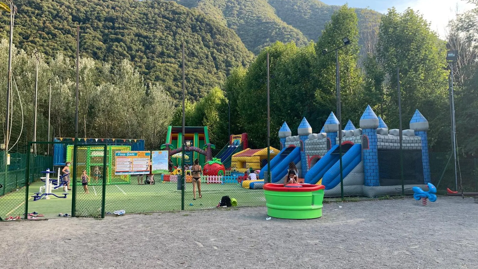 Sunwaychalets Lago Di Lugano Porlezza 0*,  Italië